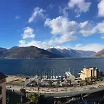 Attico Palazzo Di Vetro アパート *