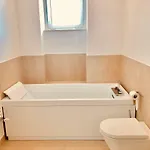 アパート Attico Palazzo Di Vetro