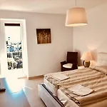 アパート Attico Palazzo Di Vetro *