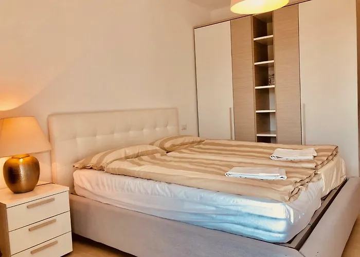 아파트 Attico Palazzo Di Vetro *